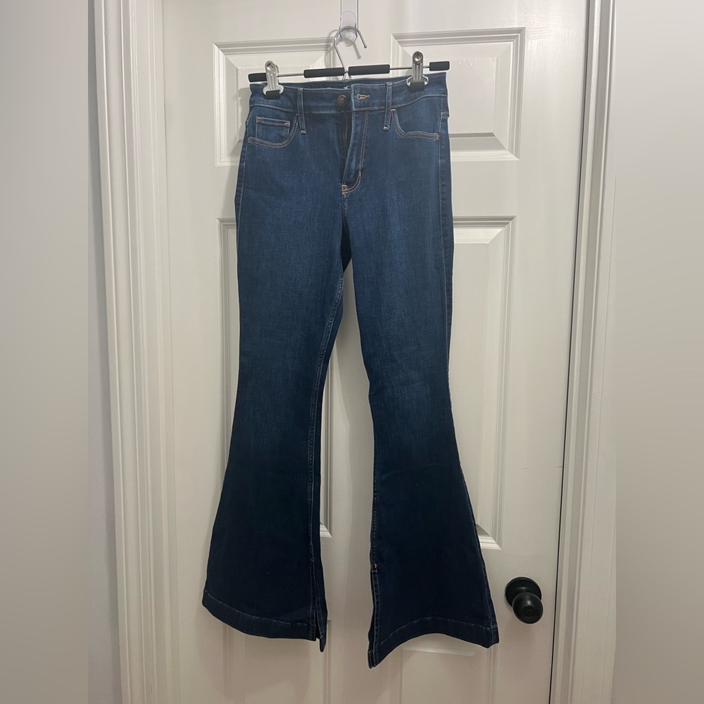 BRAND NEW WO TAGS hollister flare jeans